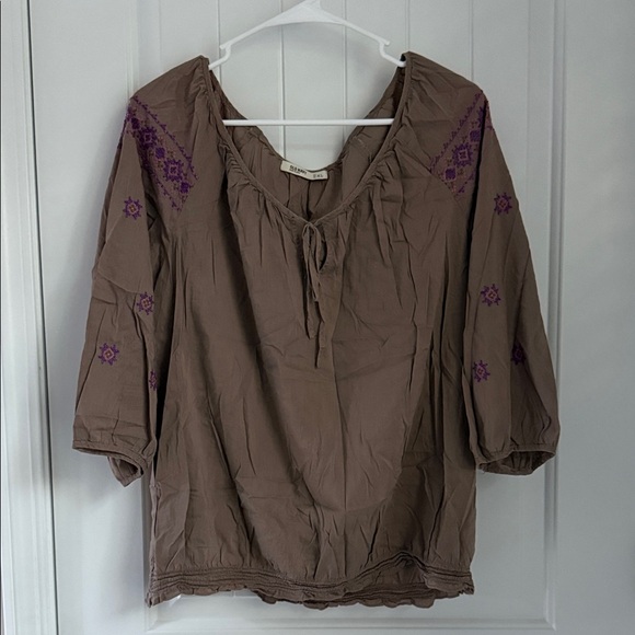 Old Navy Brown Blouse with Purple Embroidery - Picture 1 of 8